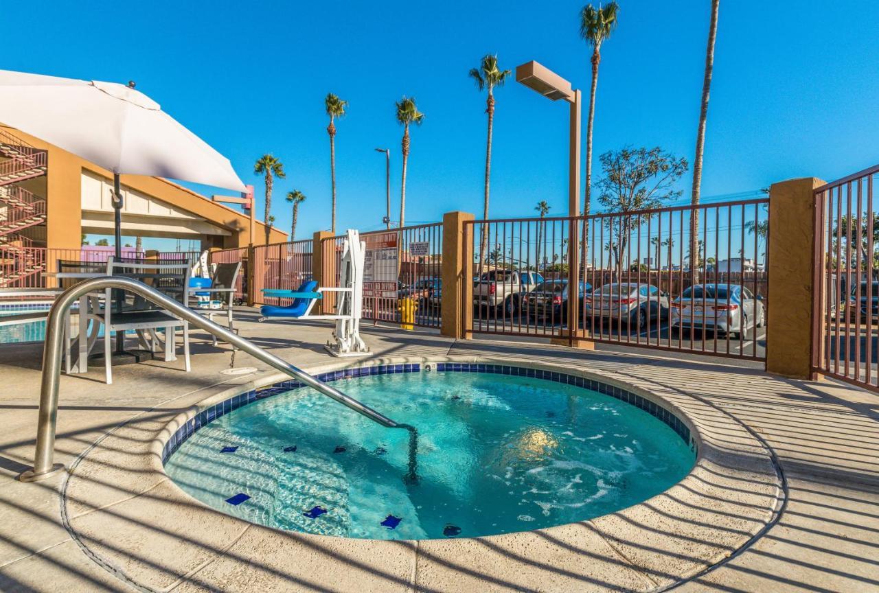 Days Inn By Wyndham Chula Vista-San Diego Ngoại thất bức ảnh