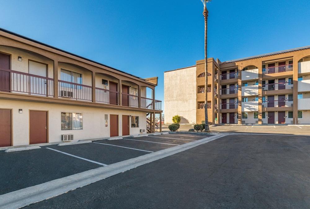 Days Inn By Wyndham Chula Vista-San Diego Ngoại thất bức ảnh