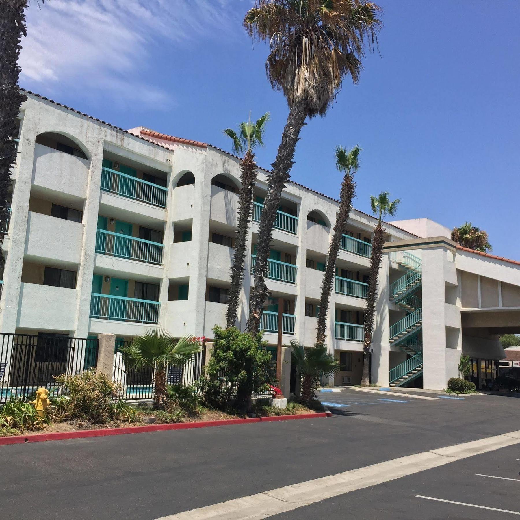 Days Inn By Wyndham Chula Vista-San Diego Ngoại thất bức ảnh